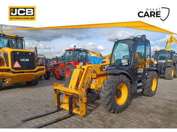 آلة رفع ونقل تلسكوبية JCB