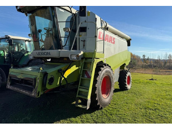 حصادة CLAAS Lexion 440