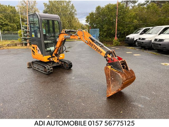 حفار صغير CASE