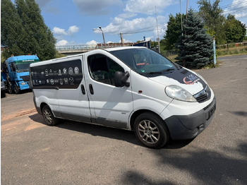 فان المدمجة OPEL Vivaro
