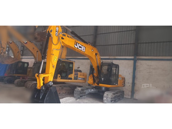 حفار زاحف JCB JS210LC