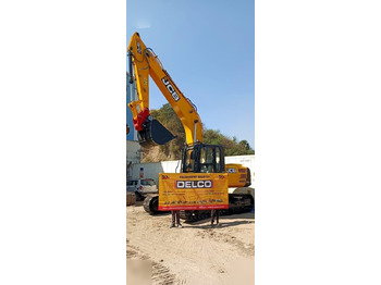 حفار زاحف JCB JS210LC