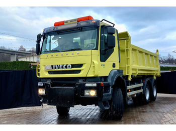 شاحنة قلاب IVECO Trakker