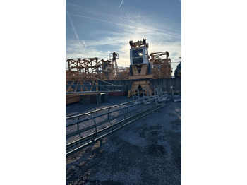 رافعة برجية LIEBHERR