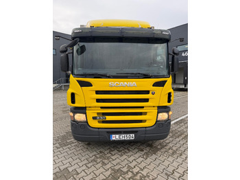 شاحنة صندوقية SCANIA P230: صورة 2 شاحنة صندوقية SCANIA P230: صورة 2