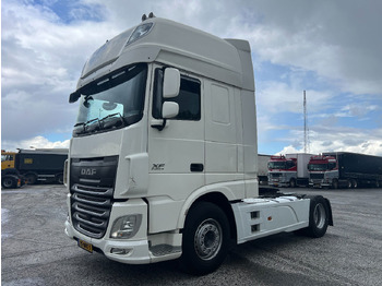 مقطورة السحب DAF XF 460