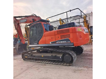 حفار زاحف DOOSAN DX300LC