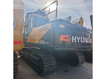 حفار زاحف HYUNDAI