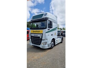 مقطورة السحب DAF XF 460