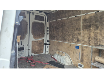 فان VW Crafter 2.5 Diesel Rost ja, technisch super, HU neu 01 2025: صورة 5 فان VW Crafter 2.5 Diesel Rost ja, technisch super, HU neu 01 2025: صورة 5