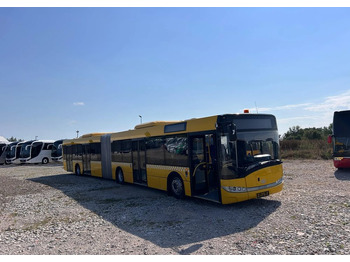 حافلة مفصلية SOLARIS