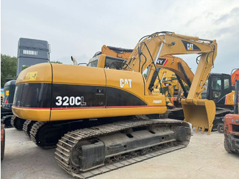 حفار زاحف CATERPILLAR 320C