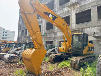 حفار زاحف CATERPILLAR 320CL