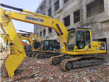 حفار زاحف KOMATSU PC200-7