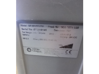 ماكينة فرك وتجفيف NILFISK BR 601: صورة 5