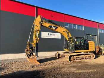 حفار زاحف CATERPILLAR 320EL