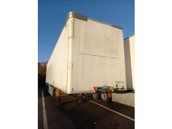 نصف مقطورة بصندوق مغلق TRAILOR