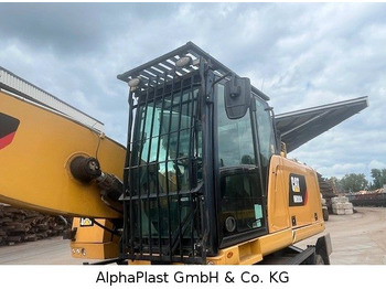 حفار ذو عجلات CATERPILLAR MH3024