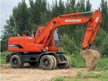 حفار ذو عجلات DOOSAN DH150W-7