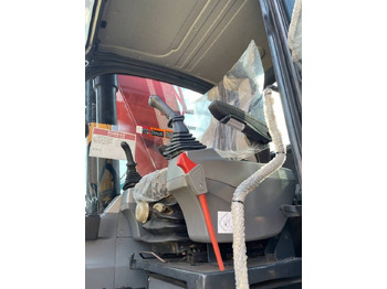 حفار زاحف Doosan DX225LCA: صورة 2