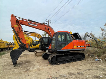 حفار زاحف DOOSAN DX150