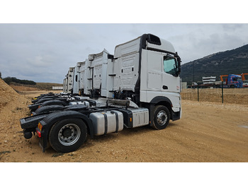 مقطورة السحب MERCEDES-BENZ Actros 1851