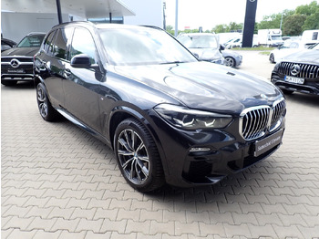 سيارة دفع رباعي BMW