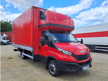 شاحنة مغلقة بستائر جانبية IVECO Daily
