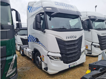 مقطورة السحب IVECO