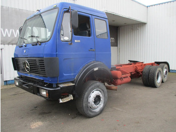 شاحنة بهيكل معدني للمقصورة MERCEDES-BENZ