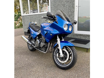 دراجة نارية Triumph SPRINT 900: صورة 2 دراجة نارية Triumph SPRINT 900: صورة 2