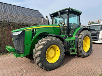 جرار JOHN DEERE 8335R