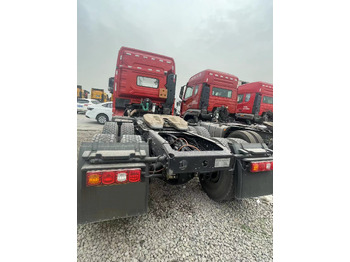 مقطورة السحب Shacman Slightly Used X3000 X5000 (6*4) Semi Truck Head Tractor Head Tipper Head: صورة 4