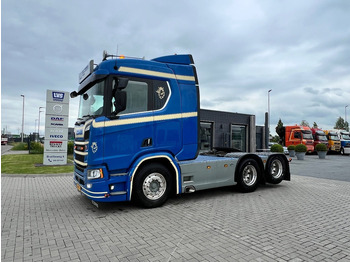 مقطورة السحب SCANIA R 580
