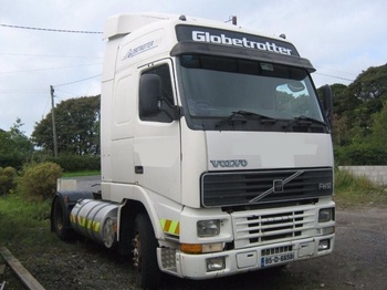 مقطورة السحب VOLVO FH12