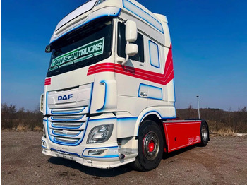 مقطورة السحب DAF XF 450