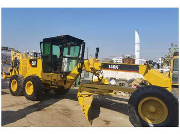 ماكينة تسوية CATERPILLAR 140H