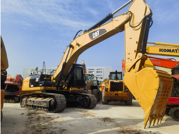 حفار زاحف CATERPILLAR 330D2L