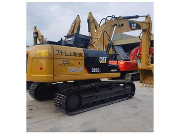 حفار زاحف CATERPILLAR 320D2