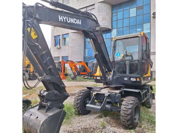 حفار ذو عجلات Hyundai HW60  excavator: صورة 3 حفار ذو عجلات Hyundai HW60  excavator: صورة 3