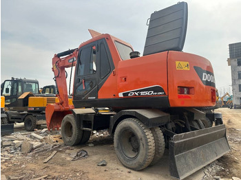 حفار ذو عجلات DOOSAN DH150W-7