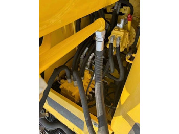 حفار زاحف Komatsu PC 130: صورة 4