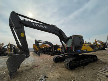 حفار زاحف VOLVO EC240