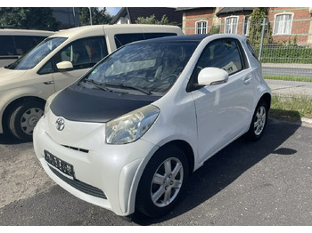 هاتشباك TOYOTA