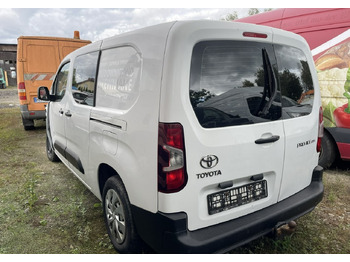 فان TOYOTA Proace