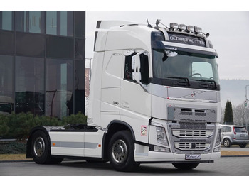 مقطورة السحب VOLVO FH 540