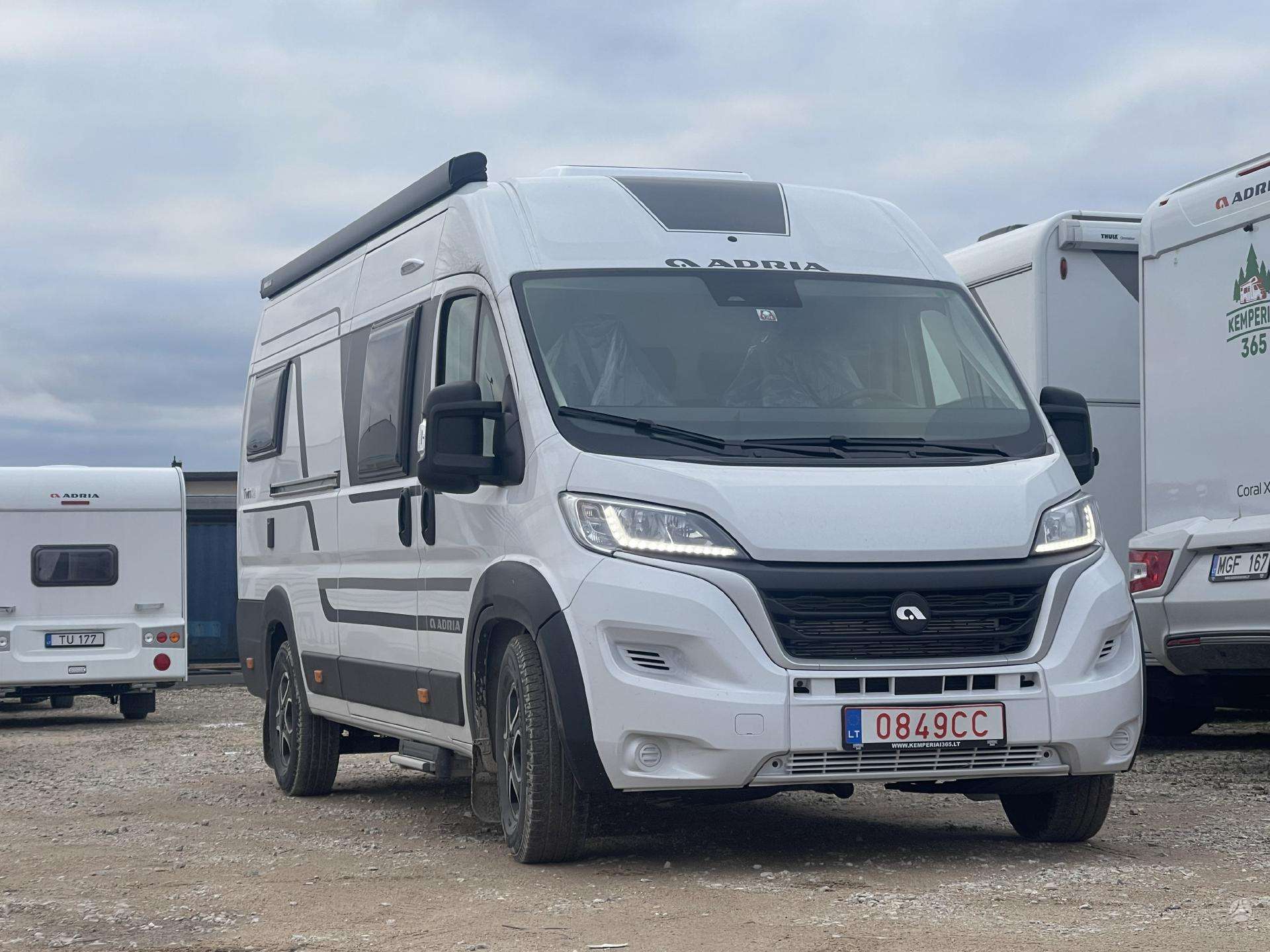 كرفان فان ADRIA Twin