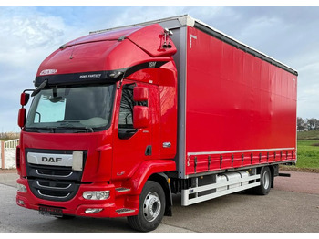 شاحنة ذات ستائر جانبية DAF LF 260