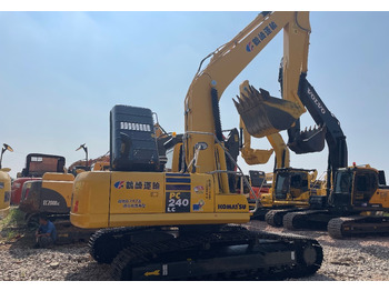 حفار زاحف KOMATSU PC240-8