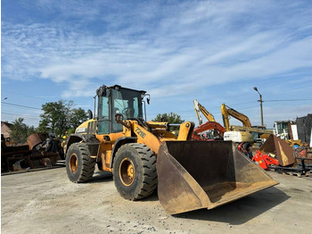 اللودر بعجل CASE